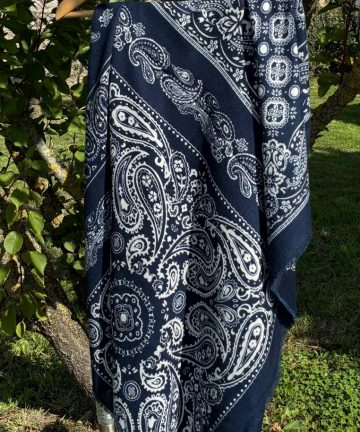 Grand foulard tout doux bleu marine