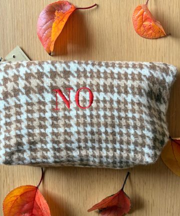 Pochette en laine “Pied de poule” chocolat